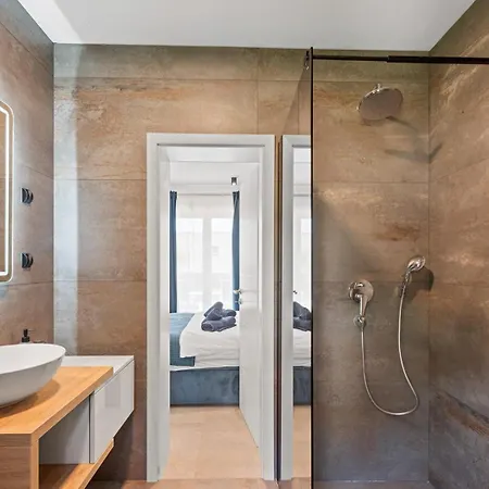 Delfin & Delfis Guest house Kukci
